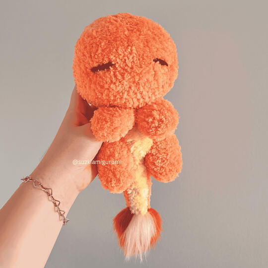 Orange lizard 35€